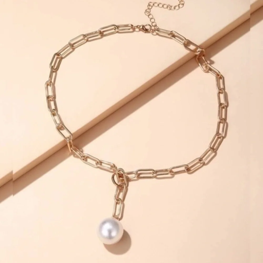3/$30 💛 Faux Pearl Lariat Chain Necklace